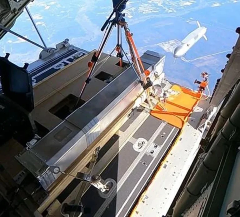 raketonosets-potuzhna-zbroia-suchasnoi-viiny-3248