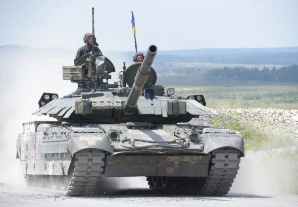 t-84u-oplot-ukrainskyi-osnovnyi-boiovyi-tank-tretoho-pokolinnia-49f0