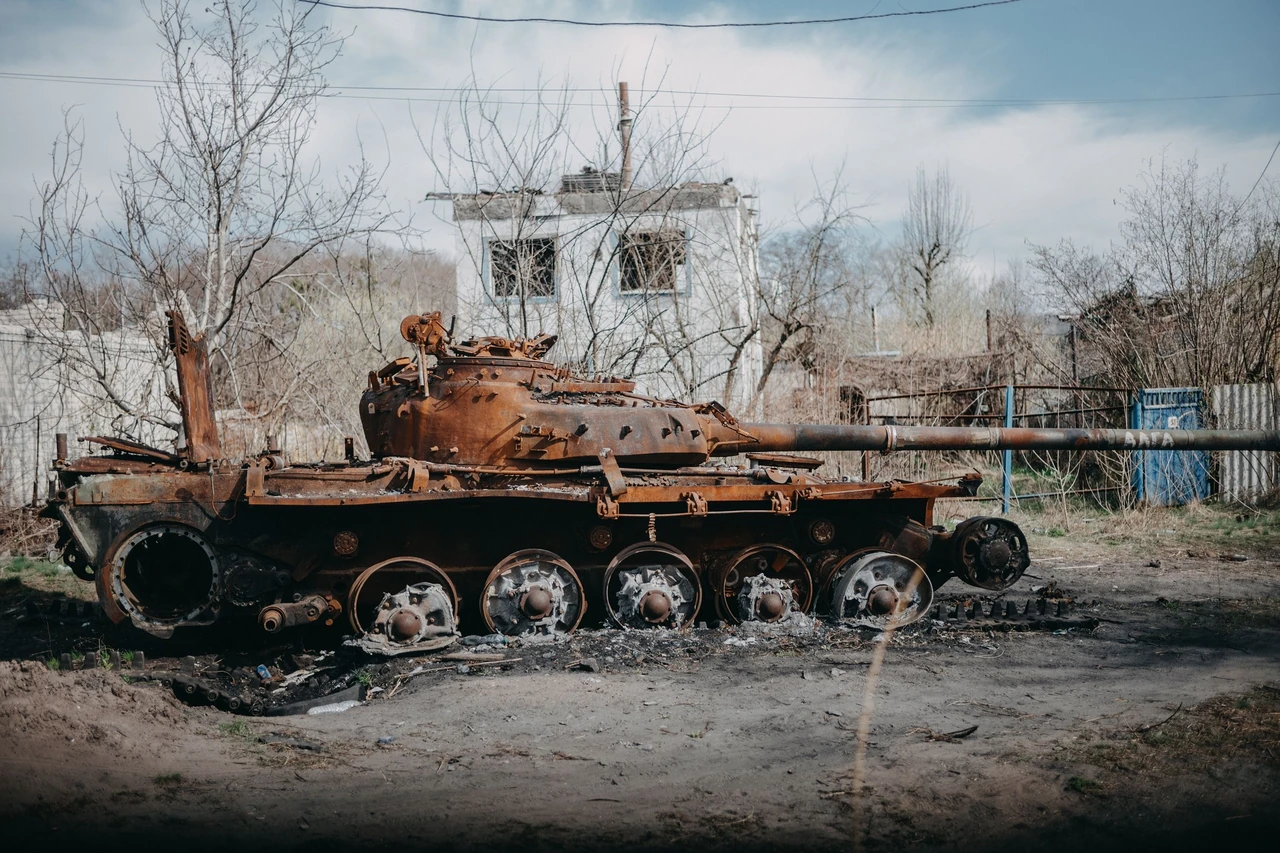 tanky-shveitsarii-vid-alpiiskykh-rozrobok-kholodnoi-viiny-do-suchasnoho-parku-le-be73