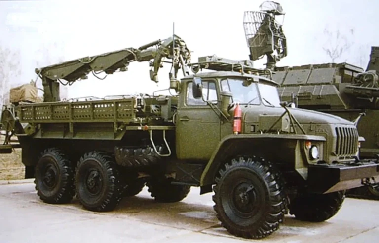tunhuska-zsu-povnyi-hid-po-zenitnomu-raketno-harmatnomu-kompleksu-2s6-iakyi-zakh-01d3